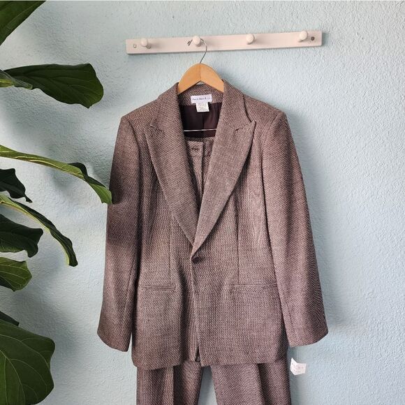 Harve Benard wool trim leather brand New with tags trousers and jacket suit - Picture 1 of 16